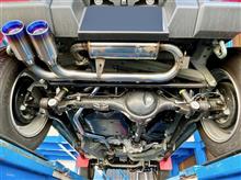 美しく仕上げられた85φサークテール左ダブル出しの“ガナドール GDE-158ST”を装着しました。センターパイプからの交換＆P.B.S搭載なので、パワーアップ＆燃費アップも期待しちゃいます!!