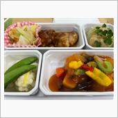 水曜日の昼飯は〜😋