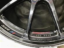 リアルレーシングホイールはやっぱりオーラが違います。そして極太ですがメチャクチャ軽い。「KEIHIN REAL RACING NSX GT」が装着していたSSRのホイールを展示中です!!