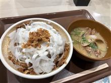 本日のお昼ごはん