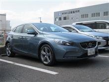 タイヤショップしてます...VOLVO V40 ピレリードラゴンスポーツ　225/45R17