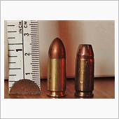 ベレッタＭ９と ９Ｘ１９ｍｍ ...