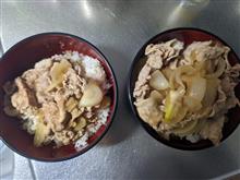 今日の晩御飯は…豚丼です!