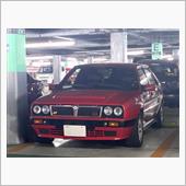 駐車場にいた