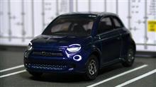 トミカ：FIAT 500e (初回特別仕様)