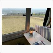 強風の中、飯岡灯台（刑部岬） ...