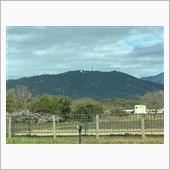 電波塔の山に