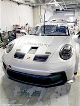 992型 ポルシェ911 GT3カップカーを見せて頂きました