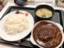 本日のお昼ごはん、連続カレー生活１４日目