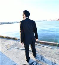 ある岸壁で。