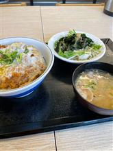 昼食はかつや