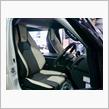 より完成度が高められた新型“RECARO LX-F WL110H”は、ホワイトレザー&#215;シルバーラウール生地がスゴ〜くいい感じ。エアランバーサポート、シートヒーター付きで快適さに磨きがかかってます!!