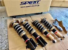 STIのダウンサスとビルシュタインダンパーの組み合わせもいいんですが、理想を追求して“SPIRIT RACING SHOCKS SPEC-N”を装着!! ワインディングを気持ちよく走れる仕様です。