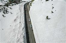 冬季通行止め解除の志賀草津道路を走る 冬季通行止め解除の志賀草津道路を走る