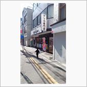 専門店のはずが一台も置いてへ ...
