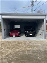 ガレージ前と庭に砕石敷き詰め