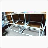 夜中に家具直し。
