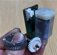 ドアミラー折り畳みアクチュエータ交換