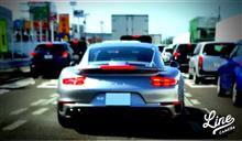 おっ、スポーツカー