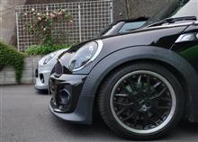 MINIのコンバーチブル仲間とTRG