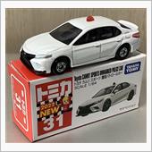トミカのカムリ覆面パトカーで ...