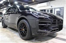 「スポーツカーの走りをそのままSUVに！」ポルシェ・マカンGTSのガラスコーティング【リボルト宮崎】
