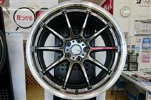 RAYS、WORK、POTENZAの注目モデルは自分の目で見てその魅力を確認するのがイチバン!! WORK EMOTION ZR10とPOTENZA RW007は、色による雰囲気の違いもわかりますよ!
