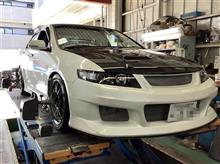 POTENZA RE-71RSに履きかえたので、サーキット走行で楽しく走れることにもこだわりつつアライメント調整を行いました。クルマとタイヤの性能をしっかり引き出します。