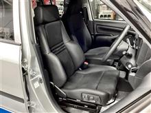 レカロヴェントやレカロエアマチックランバーサポートなど、高機能搭載のエルゴノミックシート“RECARO ORTHOPAD”を装着。いっぱい走る方にもとってもおすすめなレカロです。