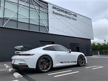 ポルシェ・エクスペリエンスセンター・東京