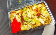 洗車の後は焼きそばとビールだね