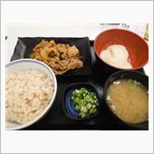牛皿麦とろ御膳