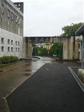 すぐ隣は鉄