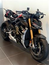 Ducatiストリートファイター納車