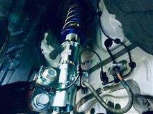 全長調整式エナペタルオリジナル車高調に、KYB直巻きスプリングとクスコ･ピロアッパーマウントを組み合わせて装着。こだわりの足回りでフットワークを進化させました!!