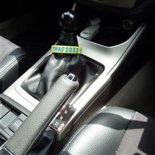 シールは伸びません。カッティングステッカーは伸びます。 シールは伸びません。カッティングステッカーは伸びます。