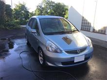 熱くなる前洗車。