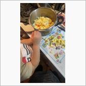 孫3とカレーを作りました。