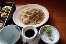 納豆もちと、お蕎麦