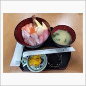 コスパ最高の海鮮丼が人気