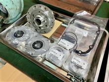 4WDスポーツには人気の戦闘力アップ対策、“CUSCO機械式LSD 1.5way Type-RS”を装着。ギアオイルも“CUSCO LSD OIL NEO”を使用しました。