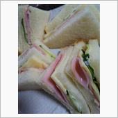 お昼は「サンドイッチ」にしま ...