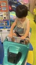 孫3とゲーセンで遊んできました。