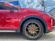 アッシュドチタンの“WORKEMOTION CR Kiwami”とプレミアムスポーツ“POTENZA S007A”を装着。といってもスポーツカーじゃありません。SUVにもこの組み合わせ、アリです!!