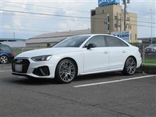 黒い悪魔に...AUDI　A4　ディクセルPＤローター＆タイプMブレーキパッド