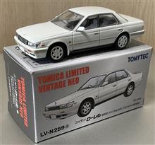 TLVのC33ローレル後期型2500メダリストV(1992)です♪ TLVのC33ローレル後期型2500メダリストV(1992)です♪