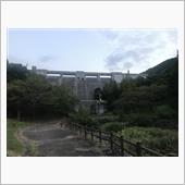 門入ダム　花の広場（ダム北側）