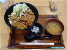 新名神高速鈴鹿PA Wキャベツのスタミナ豚丼980円