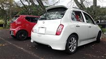 車高調付のK12マーチに乗る