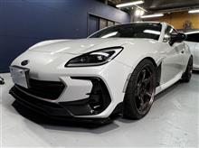 BRZ用フロント周りのカーボン取付てみました